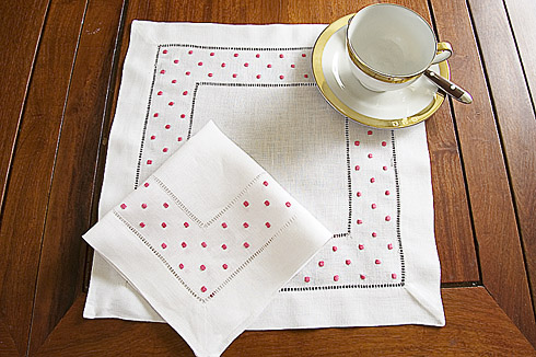 Square Linen Placemat. Fuchsia Pink colored Polka Dots. 14"sq. - Click Image to Close